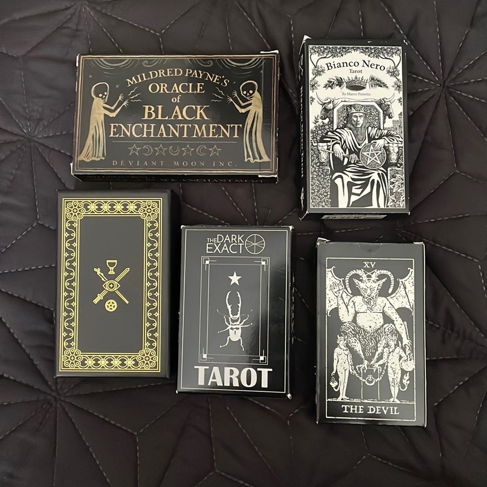 Lot of 5 like new dark tarot decks.